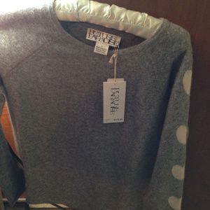 Size S Cashmere Sweater with pink hearts on sleeves BRAND NEW